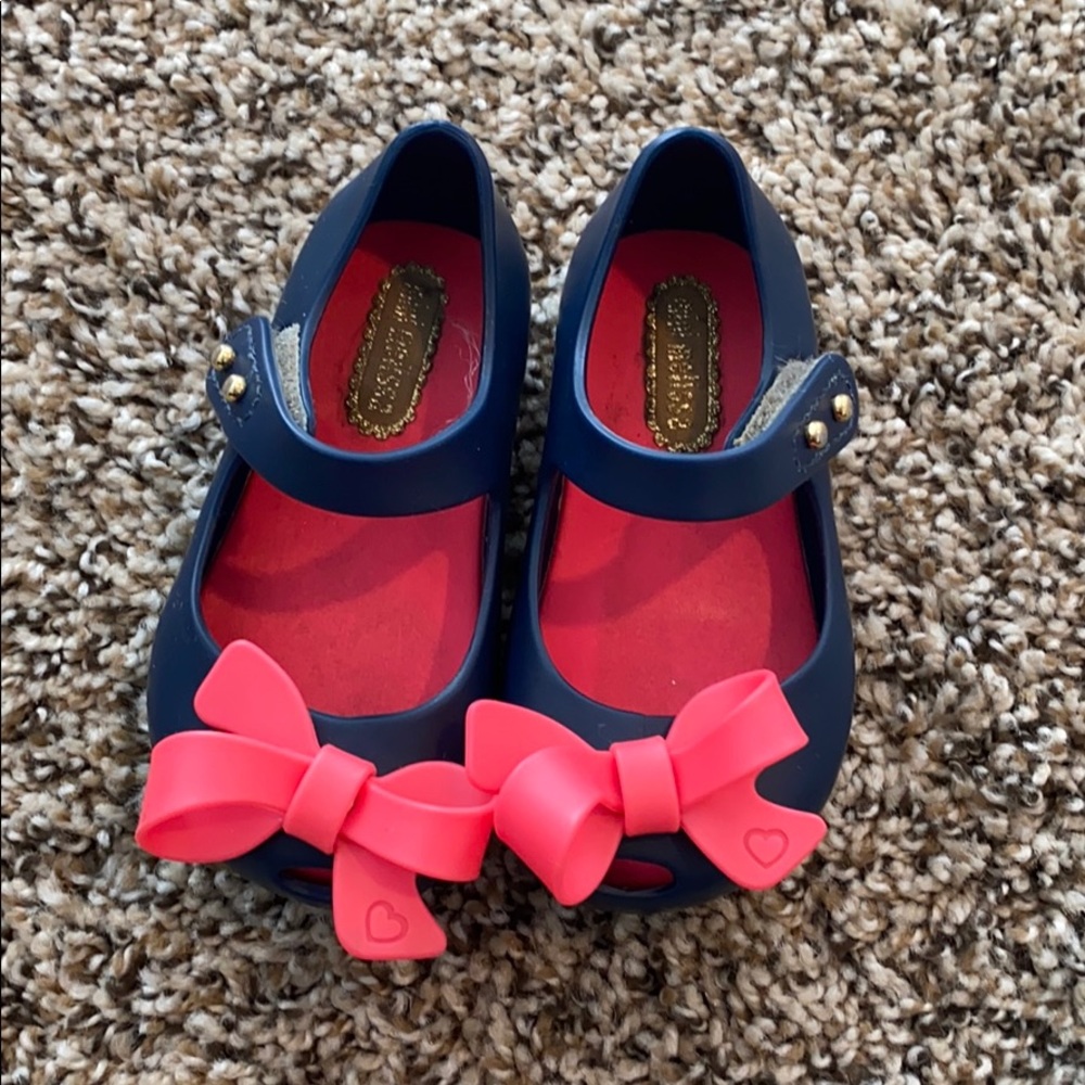 Mini Melissa size 5
